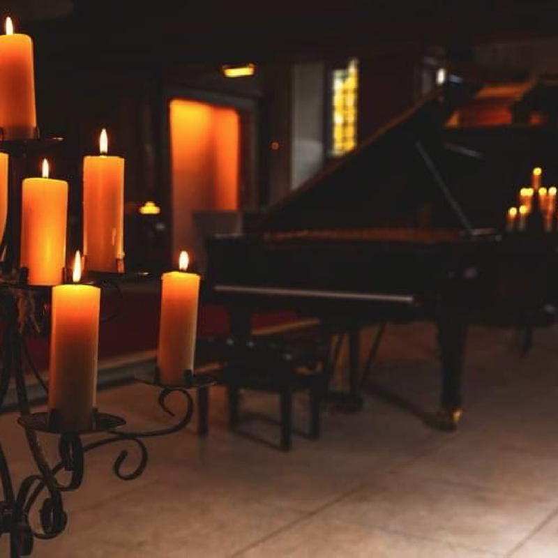 Candlelight Tributo a Lucio Dalla e cantautori italiani